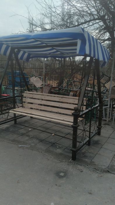 Продаётся качели