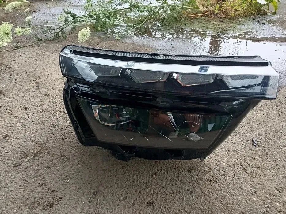 Far Skoda Kamiq dreapta Full led 2019/2020/2021/2022