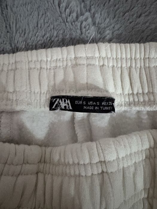 Дамски спортен комплект Zara