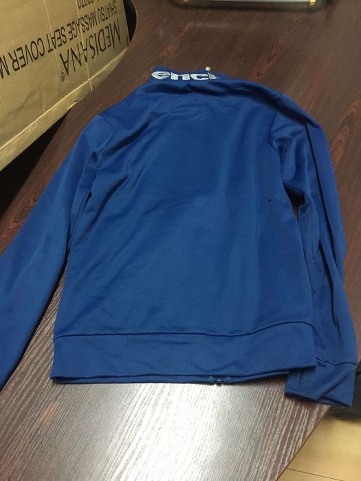 Тениски,блузи ,мъжки дрехи анцузи и други