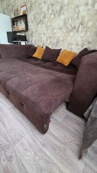 Продам диван для дома или дачи