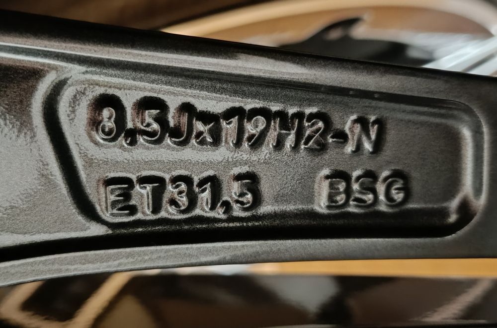 Оригинални джанти с гуми зимни 19 цола Mercedes S-klasse W223 дот 2022