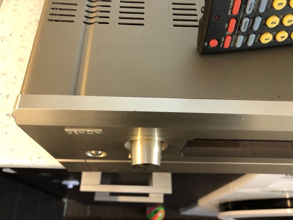 Denon AVC-A11SR resiver