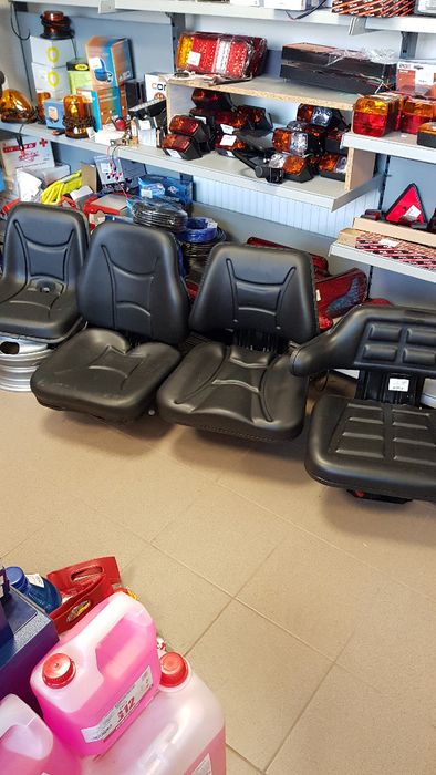 Scaun tractor, model universal, foarte robust