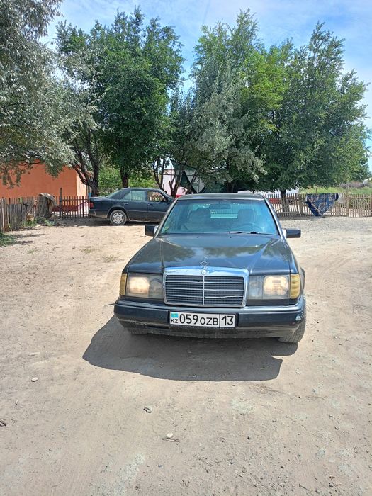 Мерседес 124 230