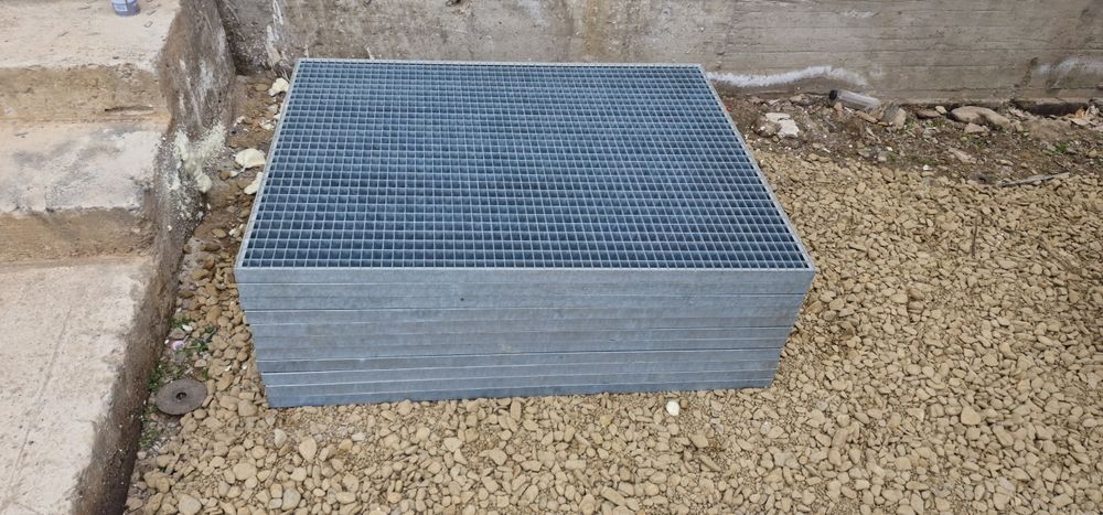 Grilaje zincate galvanizate