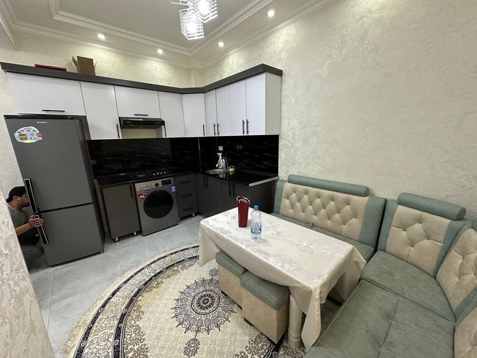 Сдается 2х комнатая Узбикистанский