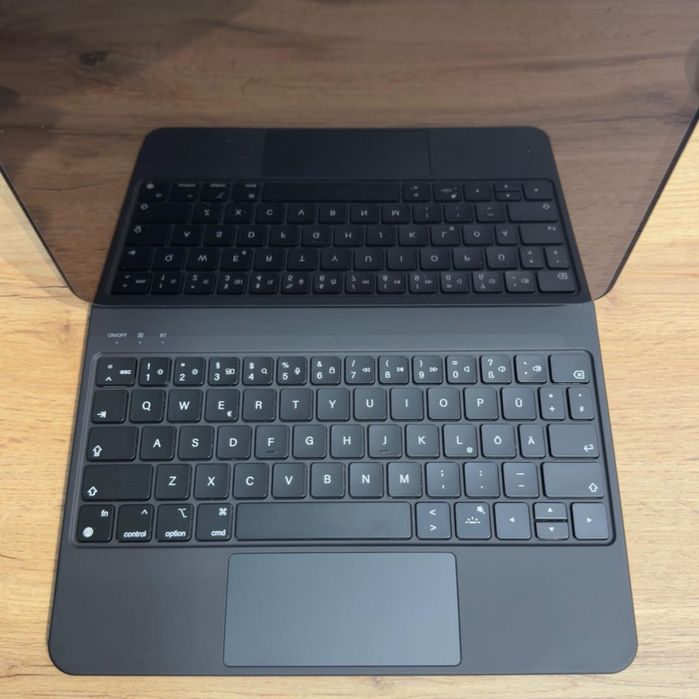 apple magic keyboard ipad pro 11 second hand si noi de vanzare