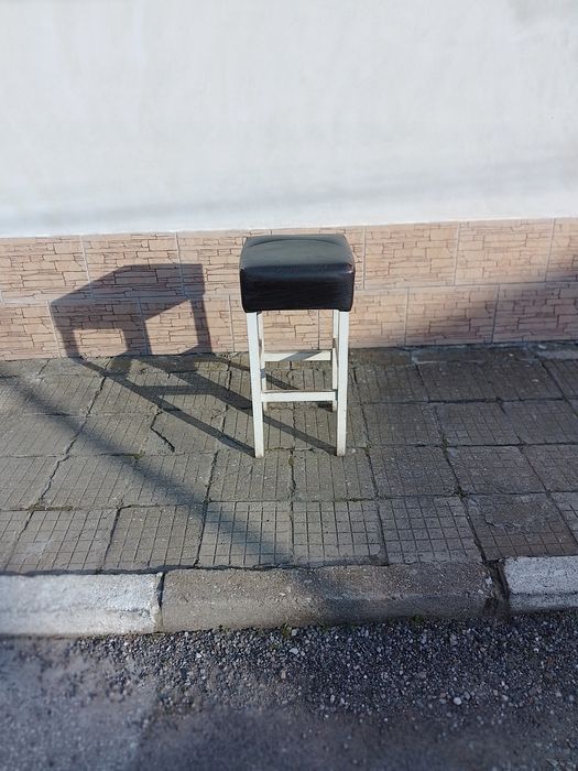 Маси и столове Теохаров