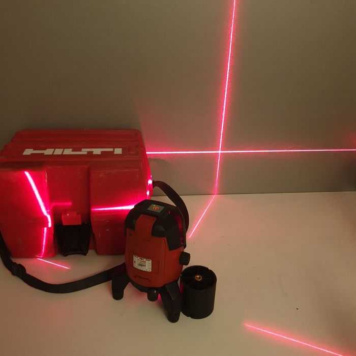 Hilti PM 4-M Laser cu liniii Raza roșie