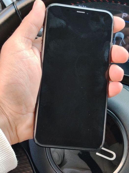 Iphone XR 64GB yaxshi holatda