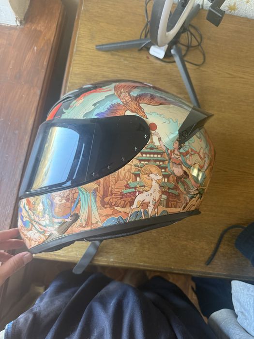 Мотошлем QIKE новый