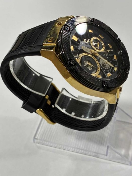 Часовник Guess GW0487G5