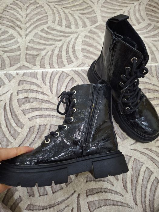 Сапоги подростковые  для девочки фирмы h&m 35.5 размер