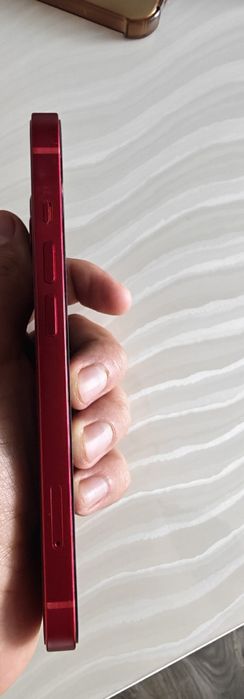 iPhone 13 ediție limitata