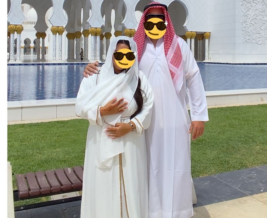 Дамска и мъжка абая - арабски дрехи от Дубай