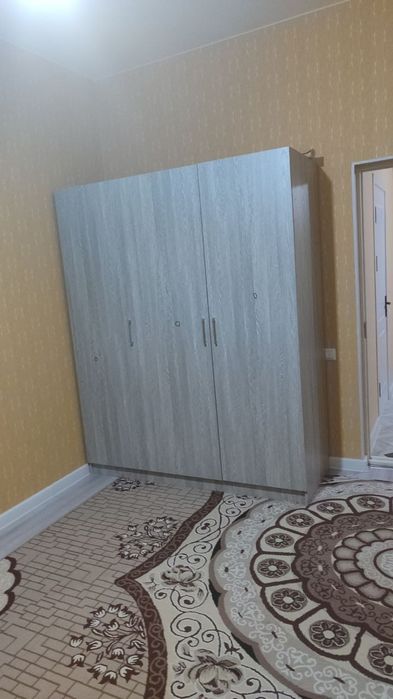 Сергели 3-бекат олдида 2 хонали квартира ижарага берилади