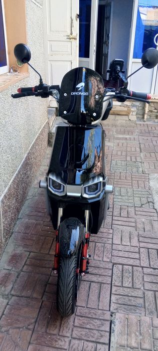 Скутер DRONGO R16
