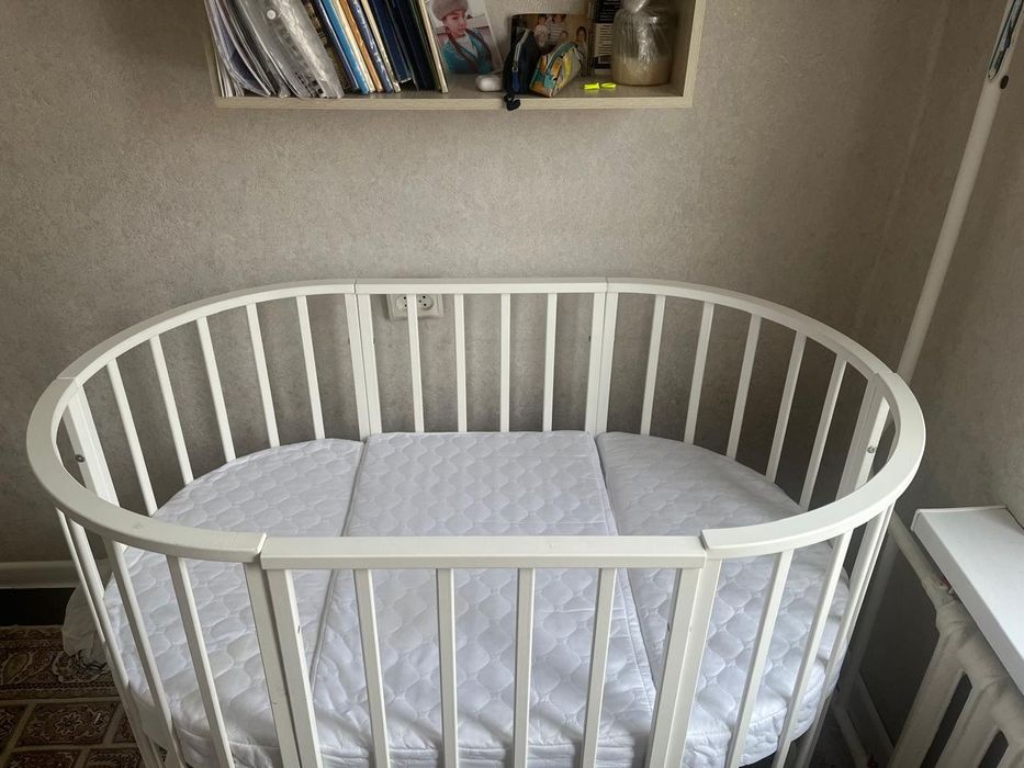 Манеж детскии,,,