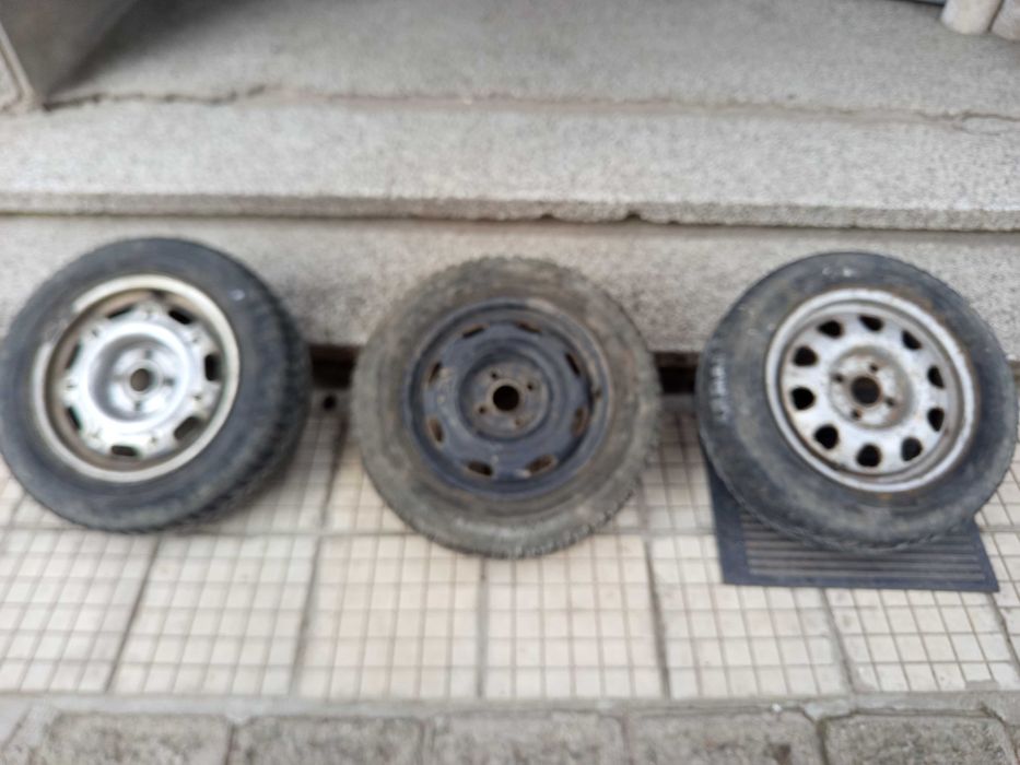 Зимни гуми с железни джанти 14