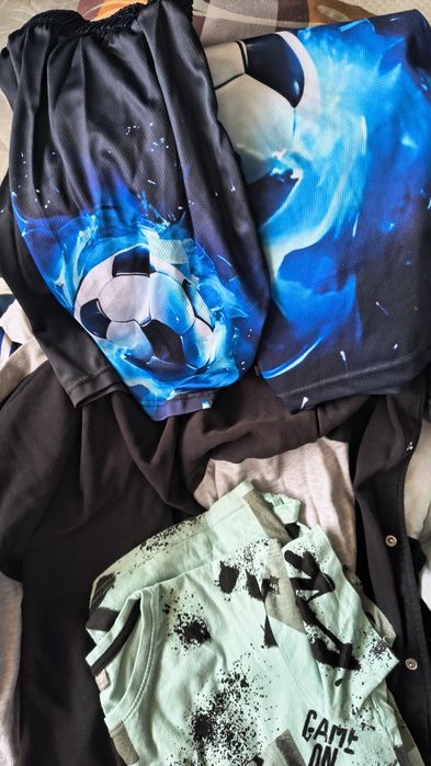 Голям лот дрешки