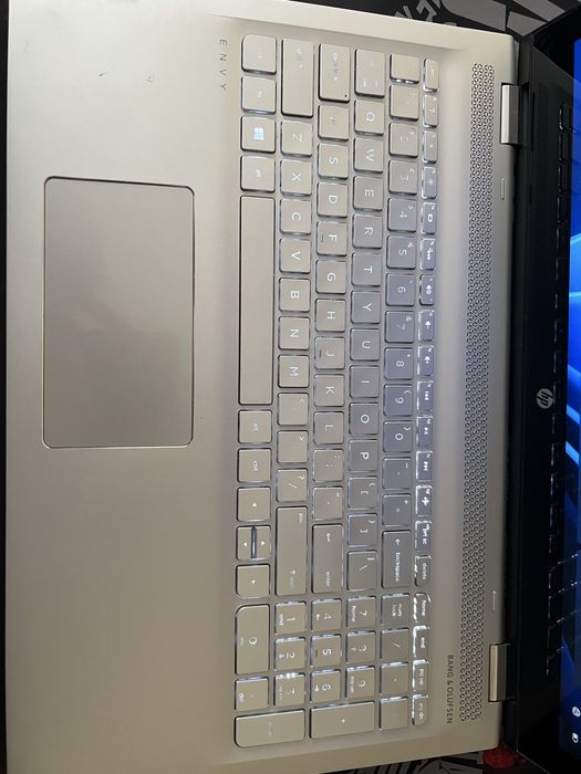 HP ENVY x360 m6 Convertible — sensorli, 360° aylanuvchi ekran