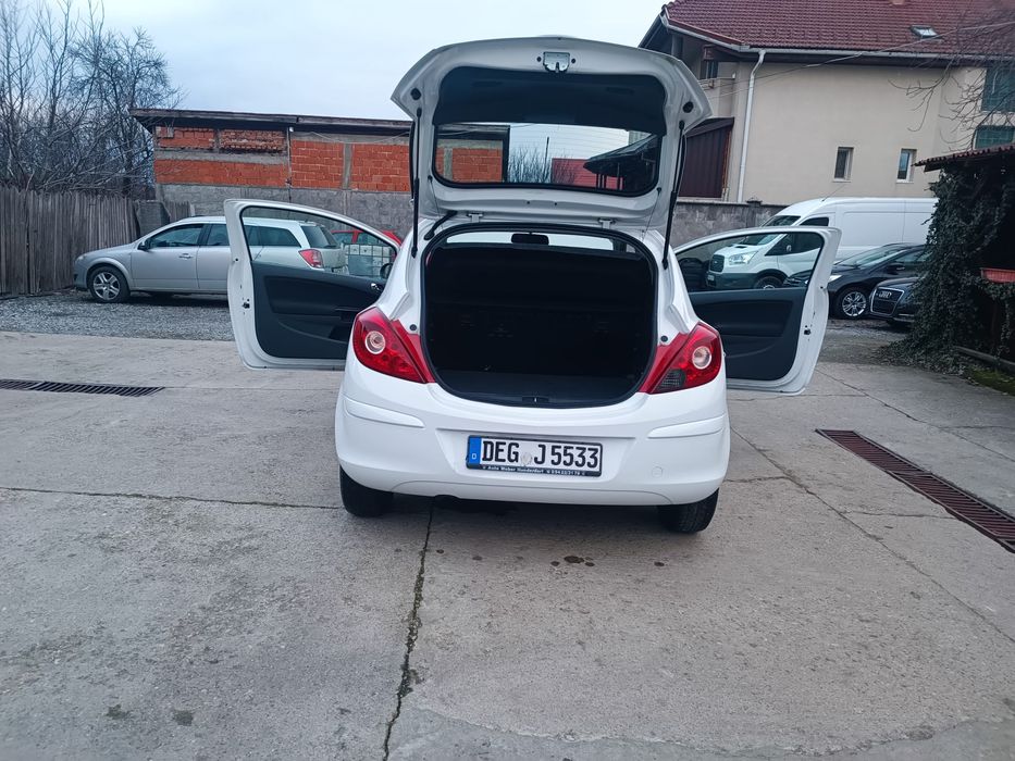 2013 Opel Corsa D Facelift - 1.3 benzina Euro 5 - Clima