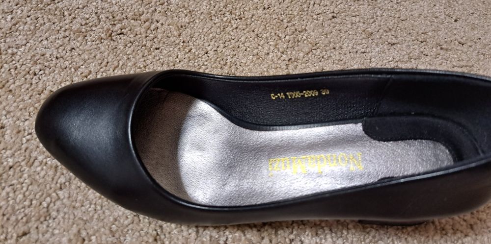 Туфли женские черные