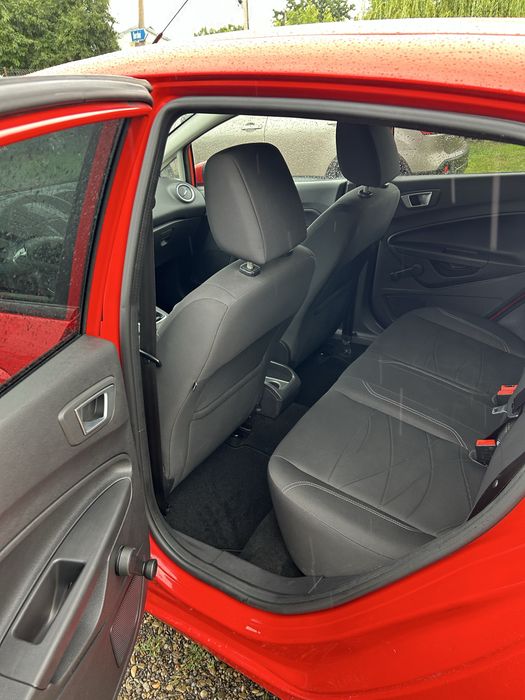 Ford fiesta 2013 1.5 tdci