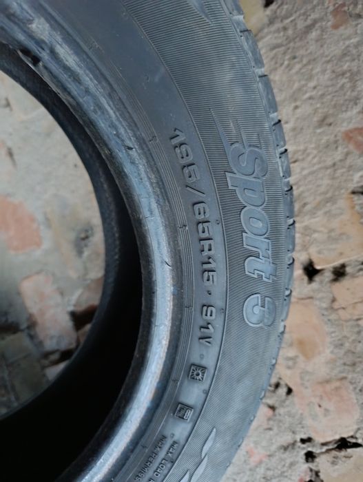 Резина 195 65 р 15 в отличном состояний