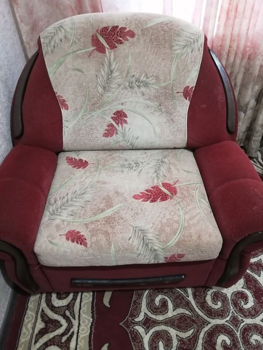 Продам мягкий уголок.