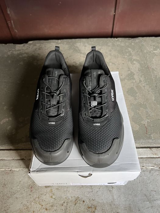 Vand pantofi protectie Uvex marimea 43