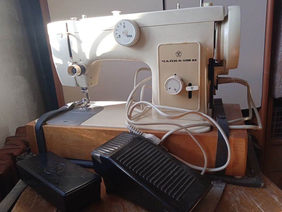 Швейная машина чайка 132-м