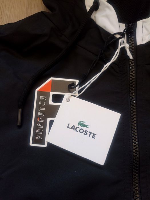 Мъжки спортни екипи Lacoste