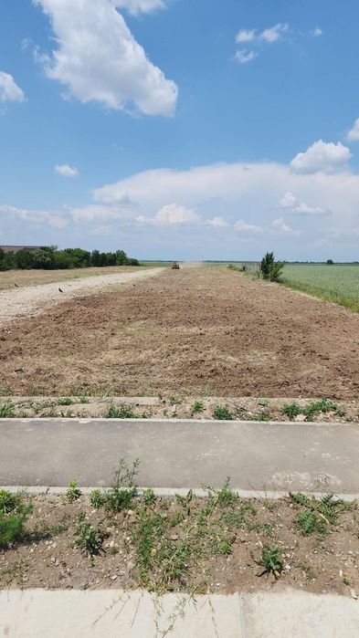 Teren intravilan de vânzare – Butimanu – Niculești