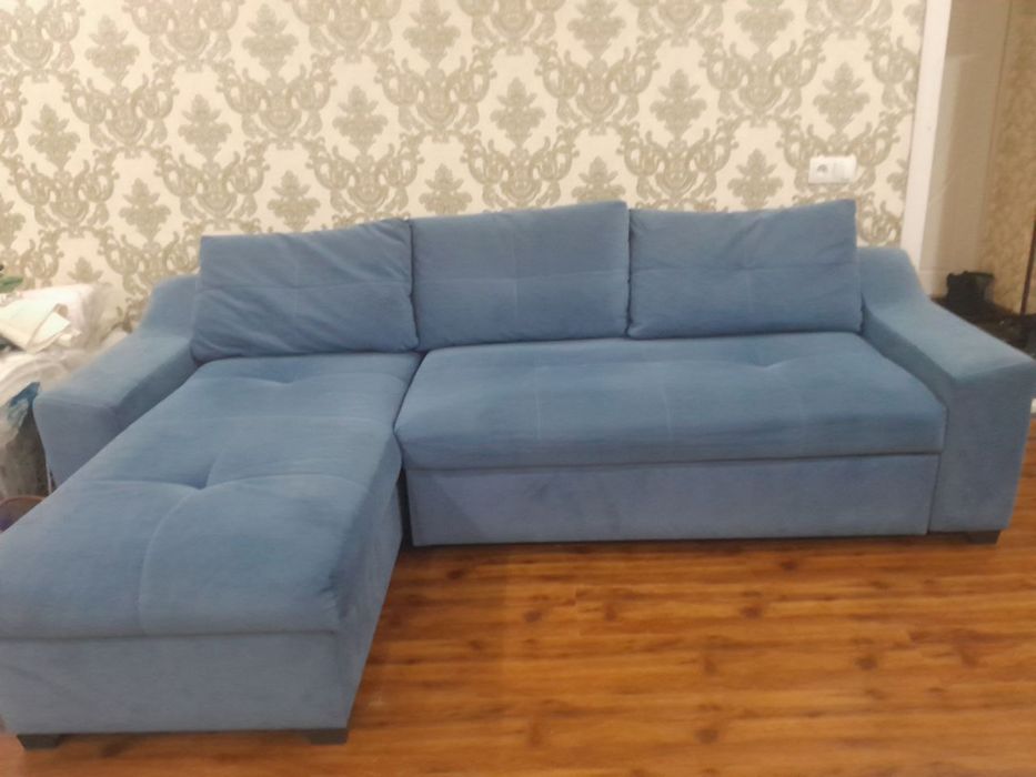 Продается диван раскладной срочно