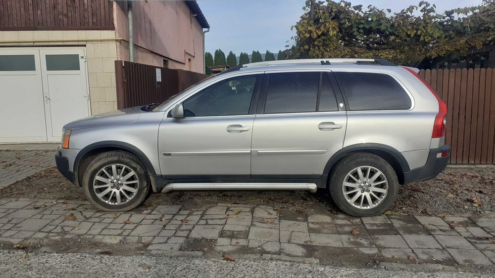 Dezmembrez Piese Volvo XC90 Automat din 2005