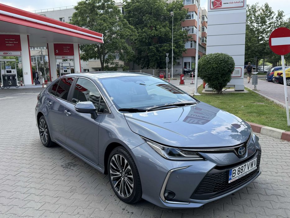 TOYOTA COROLLA 1.8 Sedan Dynamic 140 CP Hybrid 2023 Primul proprietar