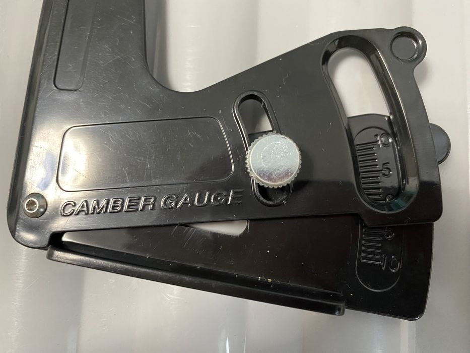 Vand regaj roti automodel