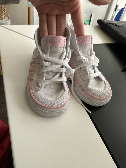Детски кецове Adidas номер 22 , 12.5 cm