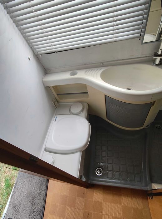 Camper autorulota iveco buerstner,mai am si alte poze