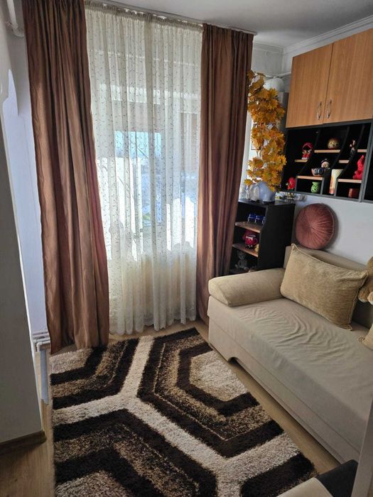 Garsoniera de inchiriat