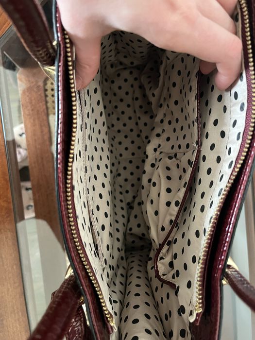 Geanta dama bordo cu elemente aurii nefolosita