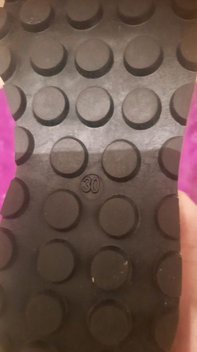 Продам кросс размер 30