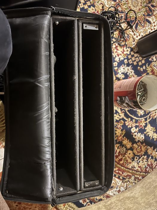 Rack/Case 2 unitati compartimentat( dyancord rcf fbt electrovoice)