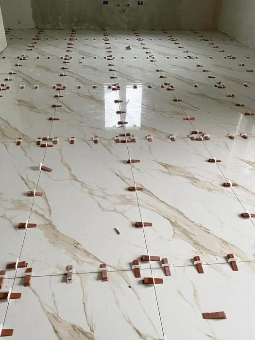 Zugrav ,echipa 3 băieți,glet 8 lei 1 strat, amorsa și vinarom 10 lei