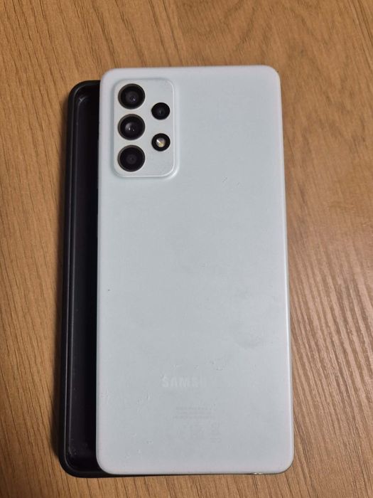 Samsung Galaxy A52s 5G Dual SIM 128 GB + кутия и USB-C кабел