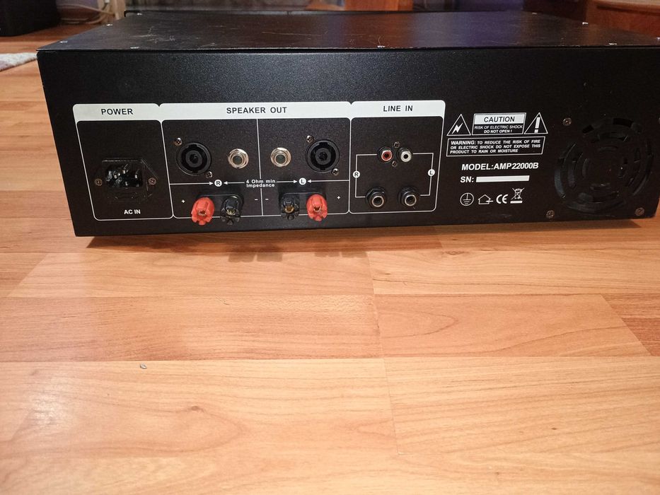 Amplificator audio profesional Elektron