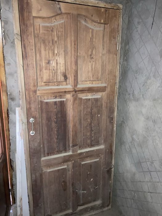 Акфа ва тахта эшик, ром