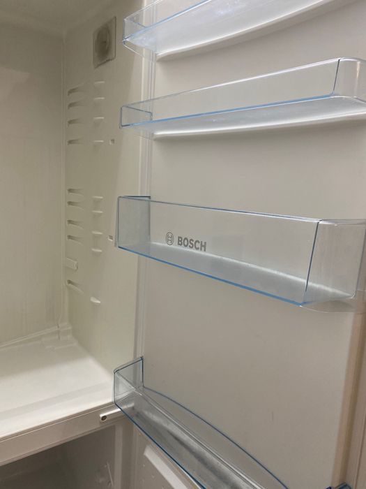 Срочно продам Бош ХОЛОДИЛЬНИК